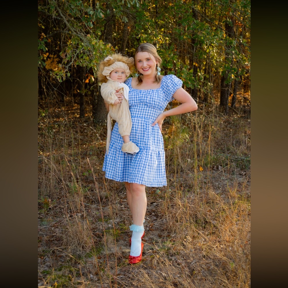 Gingham dress! Worn once, very flattering